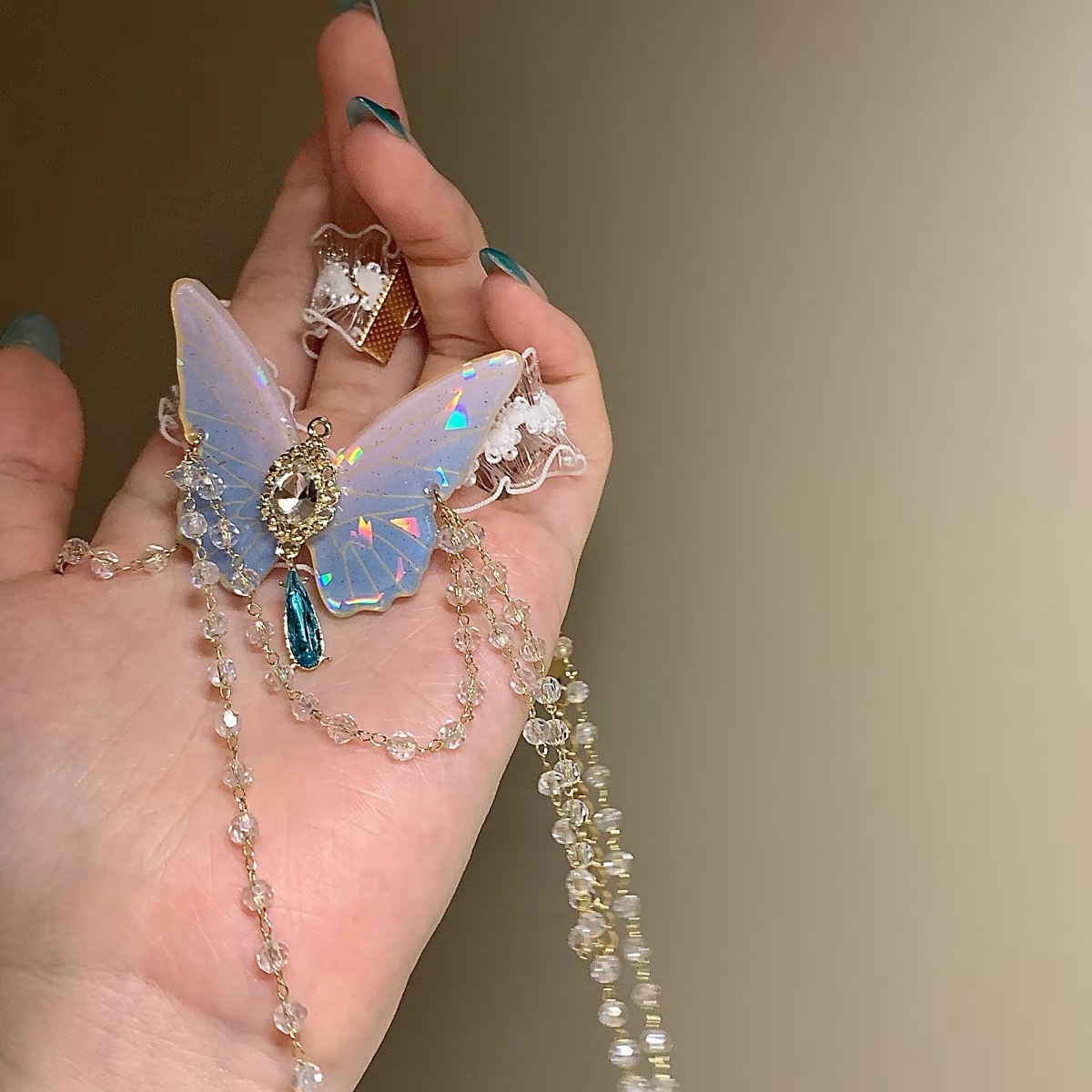 Fashionable Butterfly Pattern  - Body Jewelry For You 评论和价格